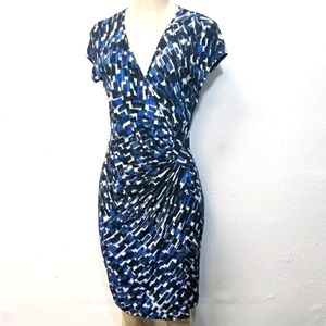 Laundry by Shelli Segal cap sleeve faux wrap dress